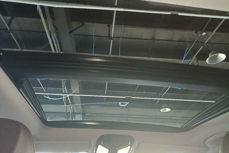 Used BMW 3 Series 2025 330Li M Sport Shadowline Package Headliner