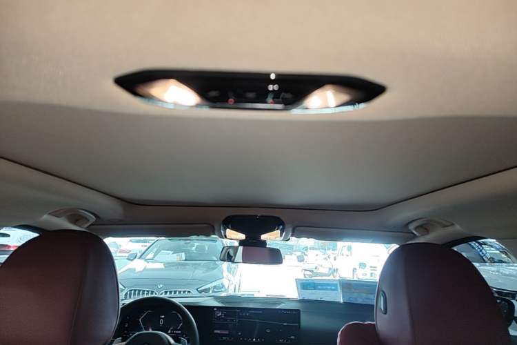 Used BMW 3 Series 2025 330Li M Sport Shadowline Package Headliner