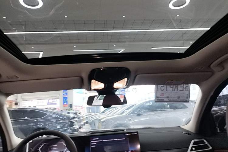 Used BMW 3 Series 2025 325Li M Sport Package Headliner
