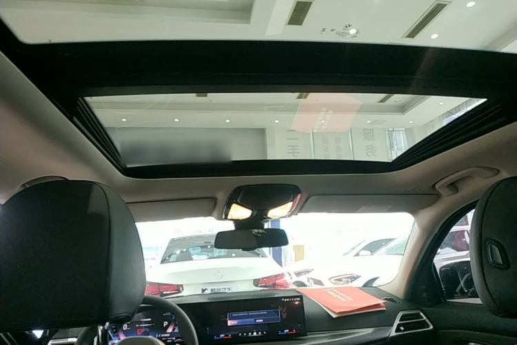 Used BMW 3 Series 2025 330Li M Sport Shadowline Package Headliner