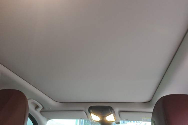 Used BMW 3 Series 2025 330Li M Sport Shadowline Package Headliner