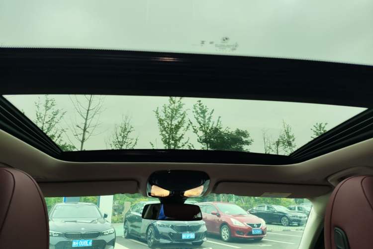 Used BMW 3 Series 2025 325Li M Sport Package Headliner