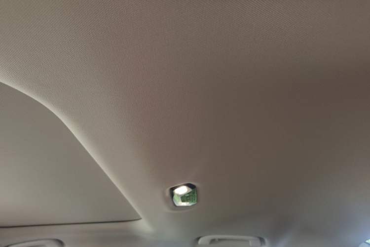 Used BMW 3 Series 2025 325i M Sport Package Headliner