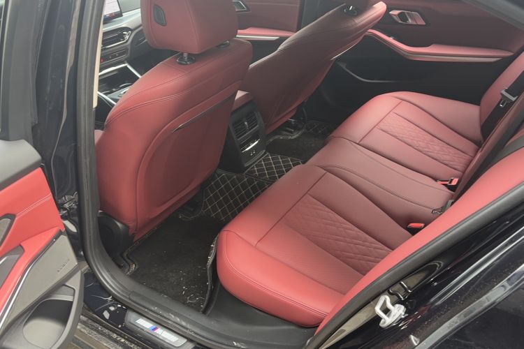 Used BMW 3 Series 2025 330Li M Sport Shadowline Package Interior 1