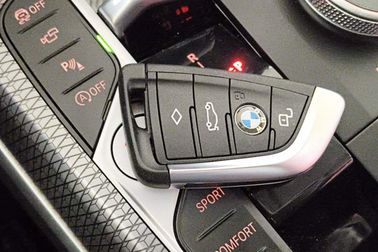 Used BMW 3 Series 2025 330Li M Sport Shadowline Package Interior 1