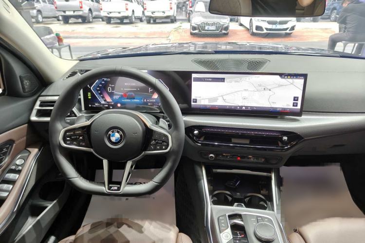Used BMW 3 Series 2025 330Li M Sport Shadowline Package Interior 1