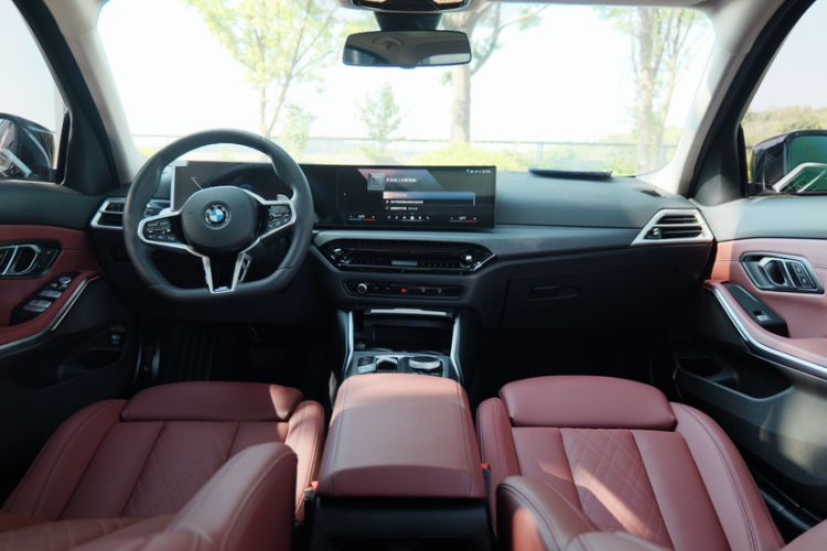 Used BMW 3 Series 2025 325Li M Sport Package Interior 1