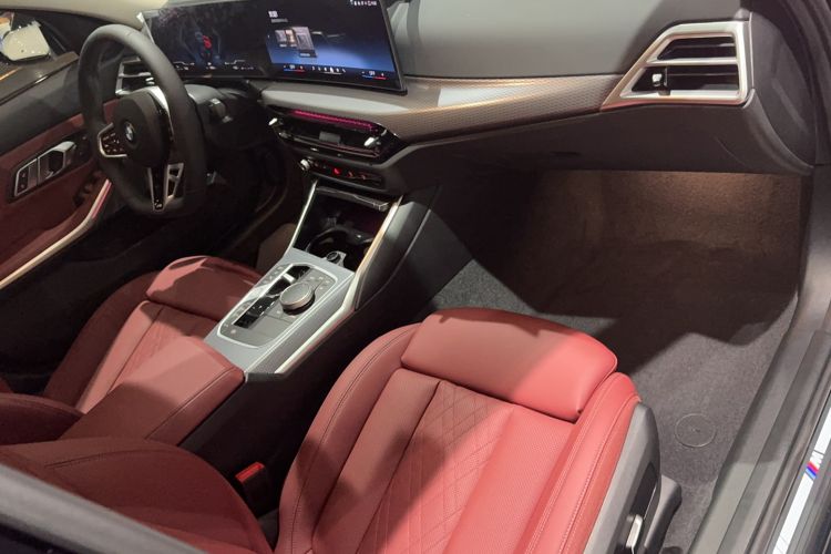 Used BMW 3 Series 2025 330Li M Sport Shadowline Package Interior 1