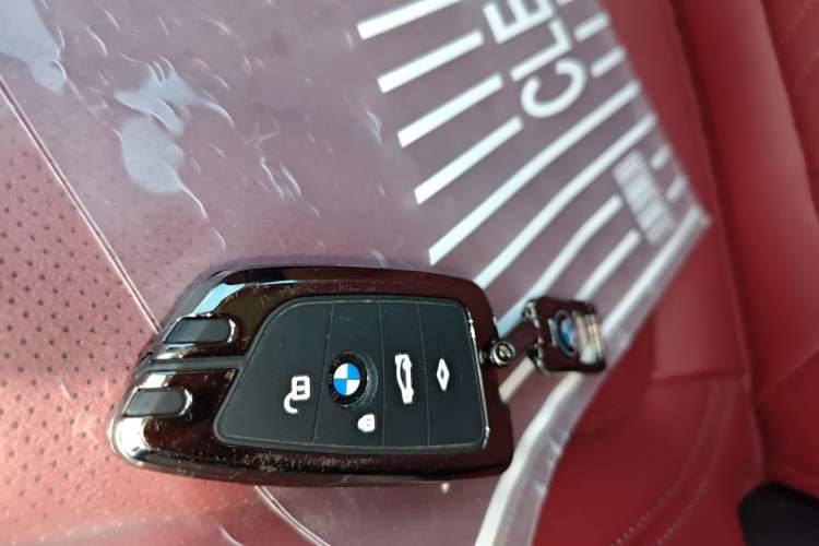 Used BMW 3 Series 2025 330Li M Sport Shadowline Package Interior 1