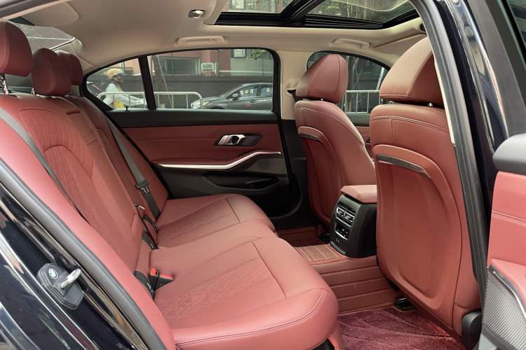 Used BMW 3 Series 2025 325Li M Sport Package Interior 2