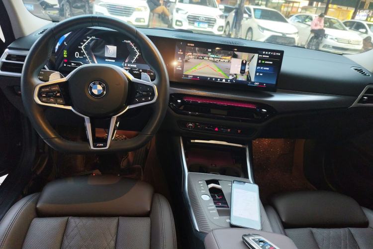 Used BMW 3 Series 2025 330Li M Sport Shadowline Package Interior 2