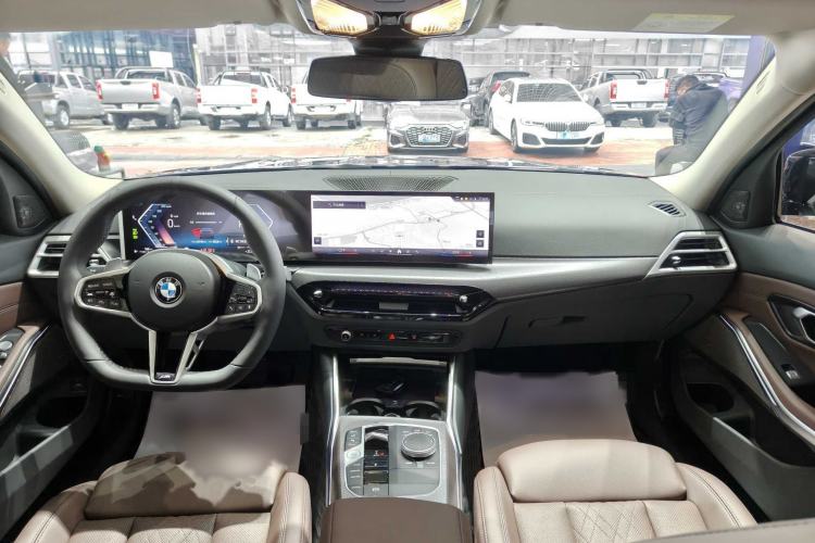 Used BMW 3 Series 2025 330Li M Sport Shadowline Package Interior 2
