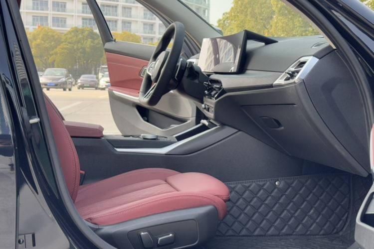 Used BMW 3 Series 2025 325Li M Sport Package Interior 2