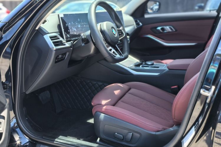 Used BMW 3 Series 2025 325Li M Sport Package Interior 3
