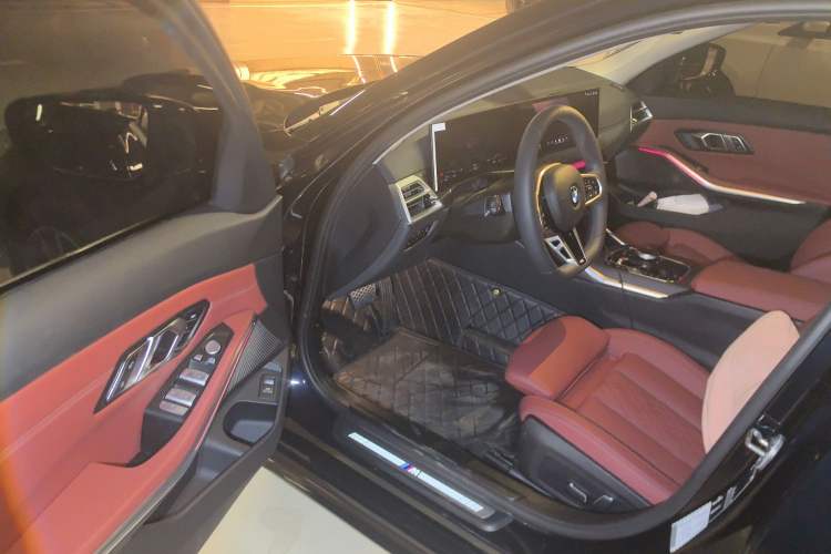 Used BMW 3 Series 2025 325Li M Sport Package Interior 3