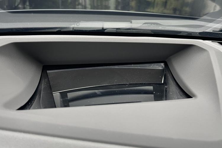 Used BMW 3 Series 2025 330Li Luxury Edition M Sport Night Edition Package Interior 3