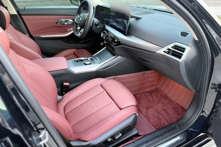 Used BMW 3 Series 2025 325i M Sport Package Interior 4