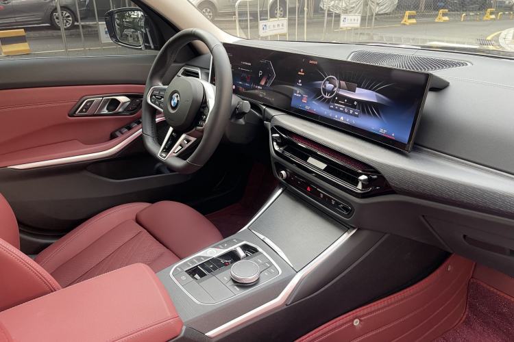 Used BMW 3 Series 2025 325Li M Sport Package Interior 4