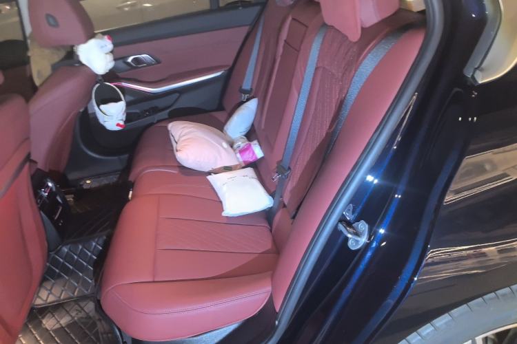 Used BMW 3 Series 2025 325Li M Sport Package Interior 4