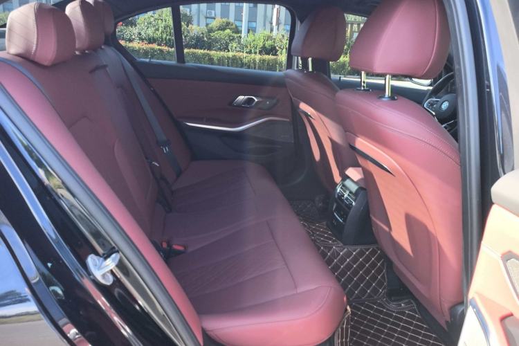 Used BMW 3 Series 2025 330i M Sport Night Edition Package Interior 5