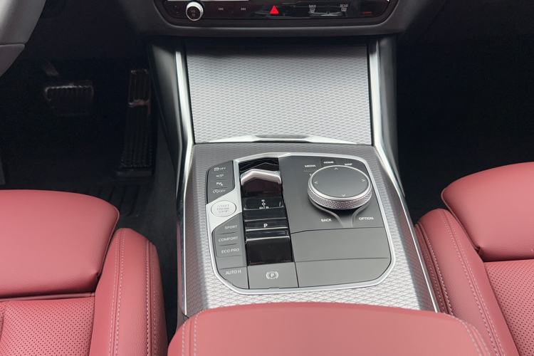 Used BMW 3 Series 2025 330Li M Sport Shadowline Package Interior 5