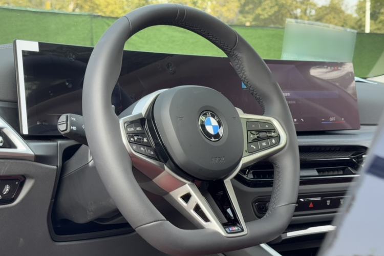 Used BMW 3 Series 2025 325Li M Sport Package Interior 5