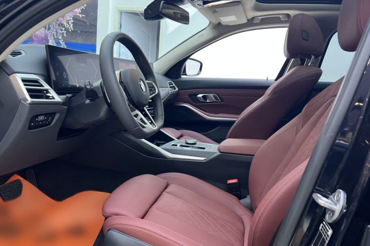 Used BMW 3 Series 2025 325Li M Sport Package Interior 6