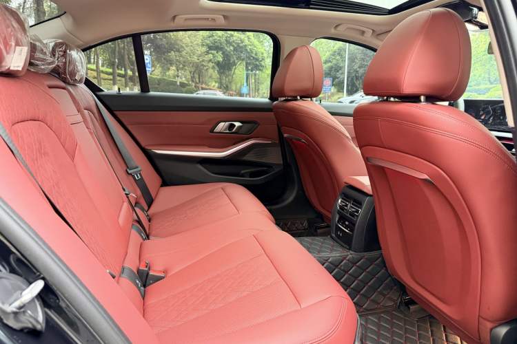 Used BMW 3 Series 2025 325Li M Sport Package Interior 8