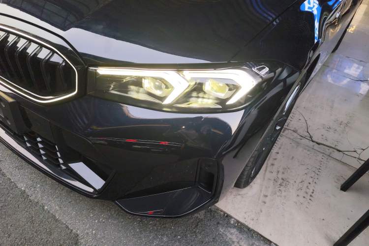 Used BMW 3 Series 2025 330Li M Sport Shadowline Package Left Front Headlight