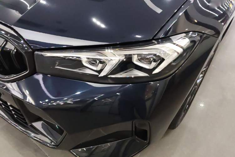 Used BMW 3 Series 2025 330Li M Sport Shadowline Package Left Front Headlight