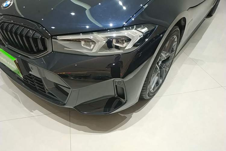 Used BMW 3 Series 2025 330Li M Sport Shadowline Package Left Front Headlight
