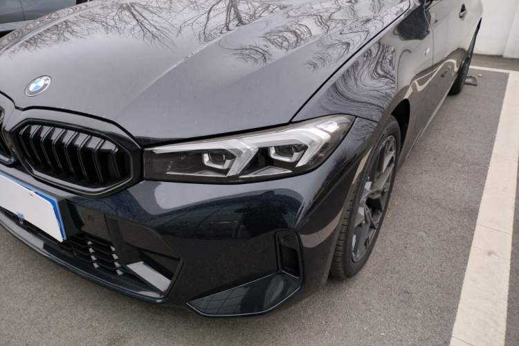 Used BMW 3 Series 2025 330Li M Sport Shadowline Package Left Front Headlight
