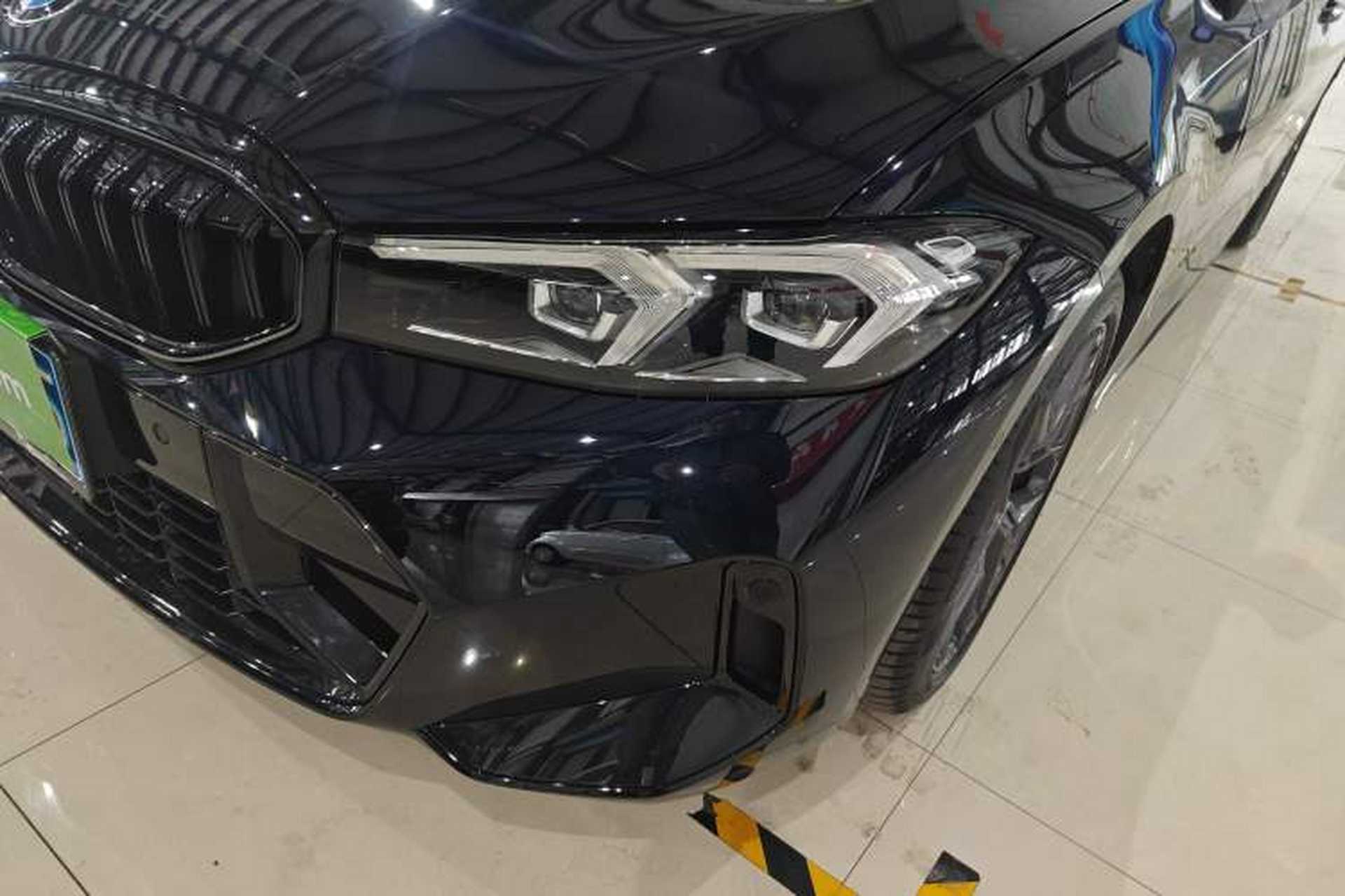 Used BMW 3 Series 2025 330Li M Sport Shadowline Package Left Front Headlight