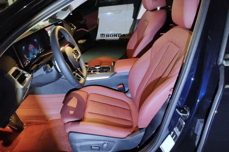 Used BMW 3 Series 2025 325Li M Sport Package Left Front Seat