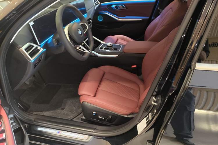 Used BMW 3 Series 2025 325Li M Sport Package Left Front Seat