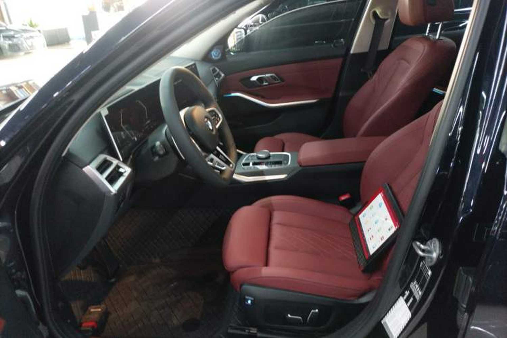 Used BMW 3 Series 2025 325Li M Sport Package Left Front Seat