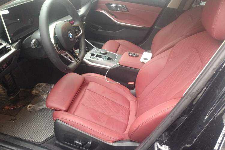Used BMW 3 Series 2025 325i M Sport Package Left Front Seat