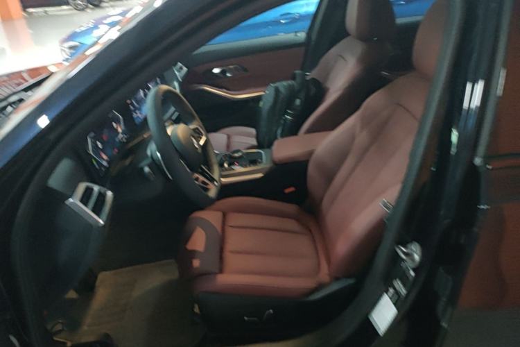 Used BMW 3 Series 2025 330i M Sport Night Edition Package Left Front Seat