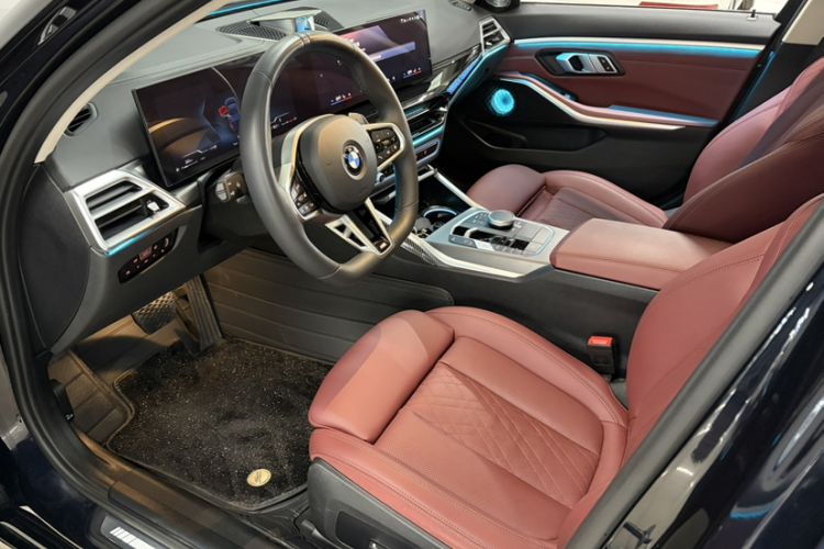 Used BMW 3 Series 2025 325i M Sport Package Left Front Seat