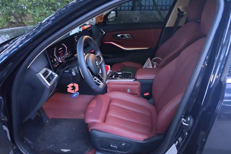 Used BMW 3 Series 2025 325i M Sport Package Left Front Seat