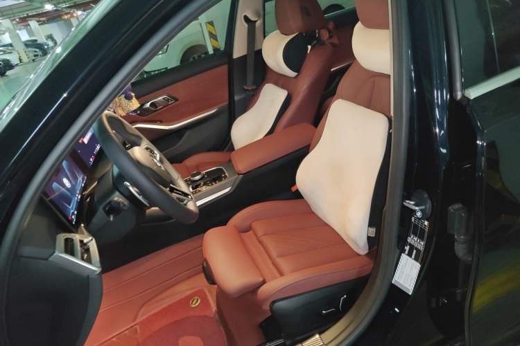 Used BMW 3 Series 2025 325Li M Sport Package Left Front Seat