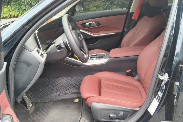 Used BMW 3 Series 2025 330Li M Sport Shadowline Package Left Front Seat