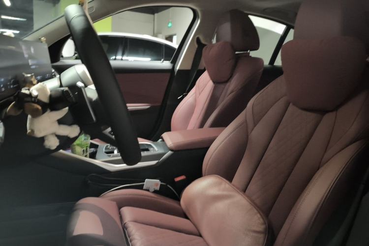 Used BMW 3 Series 2025 325i M Sport Package Left Front Seat