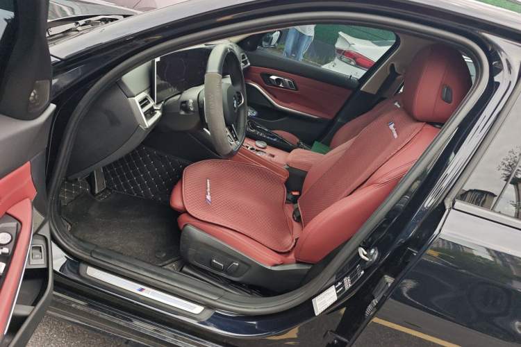 Used BMW 3 Series 2025 330Li M Sport Shadowline Package Left Front Seat