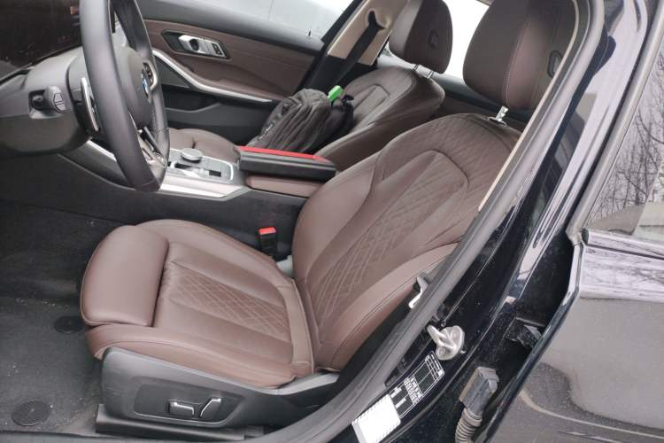 Used BMW 3 Series 2025 330Li M Sport Shadowline Package Left Front Seat