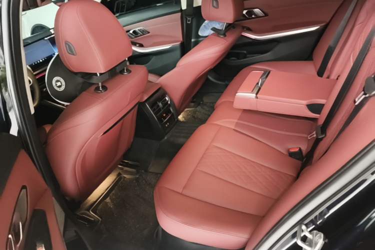 Used BMW 3 Series 2025 330Li M Sport Shadowline Package Left Rear Seat