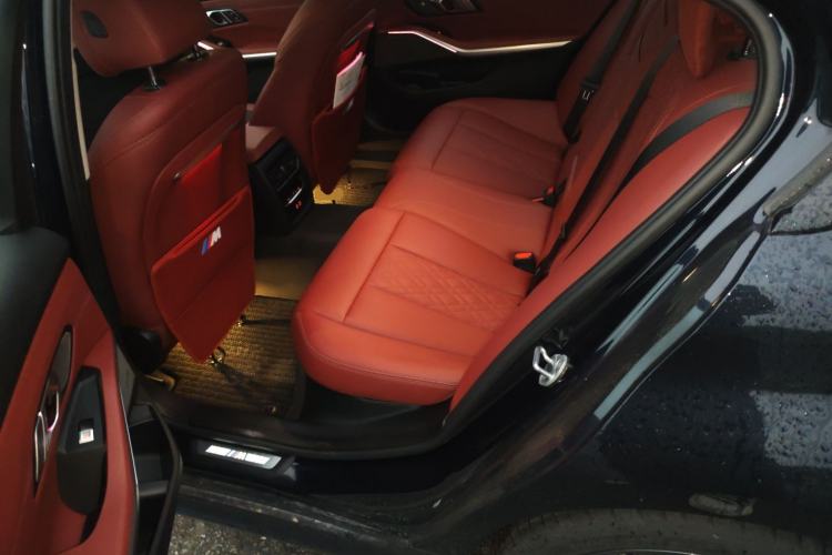 Used BMW 3 Series 2025 330Li M Sport Shadowline Package Left Rear Seat