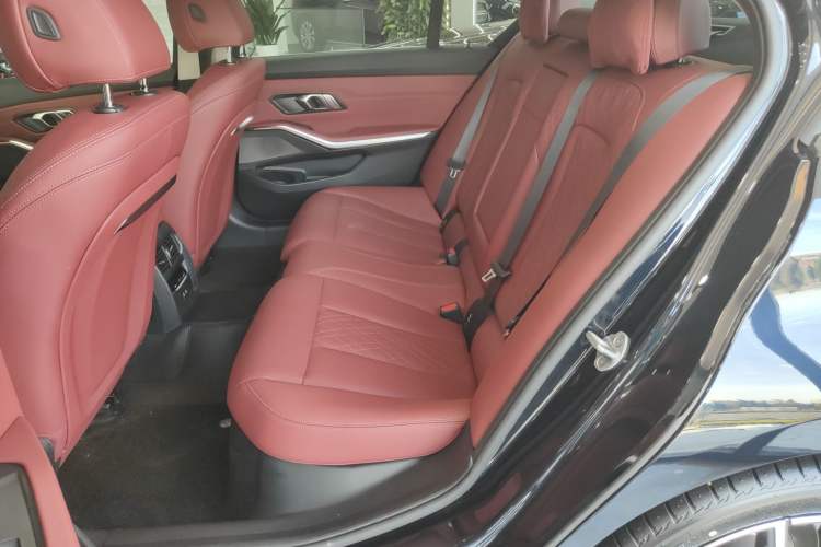 Used BMW 3 Series 2025 325Li M Sport Package Left Rear Seat