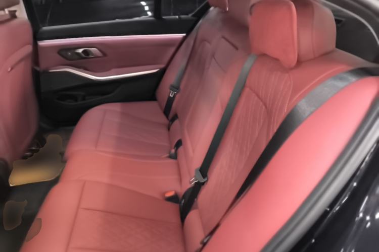 Used BMW 3 Series 2025 330Li M Sport Shadowline Package Left Rear Seat