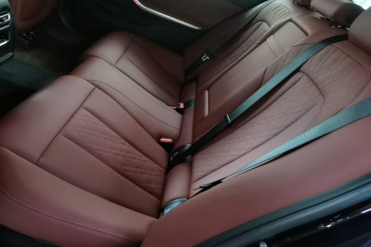 Used BMW 3 Series 2025 325Li M Sport Package Left Rear Seat